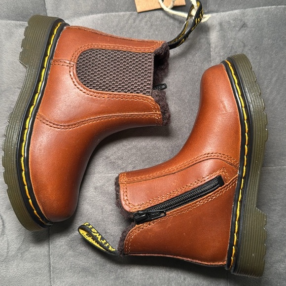 Dr. Martens 2976 Leonore Brown Chelsea Boots Little Kid/Toddler Size 7 - Picture 10 of 14